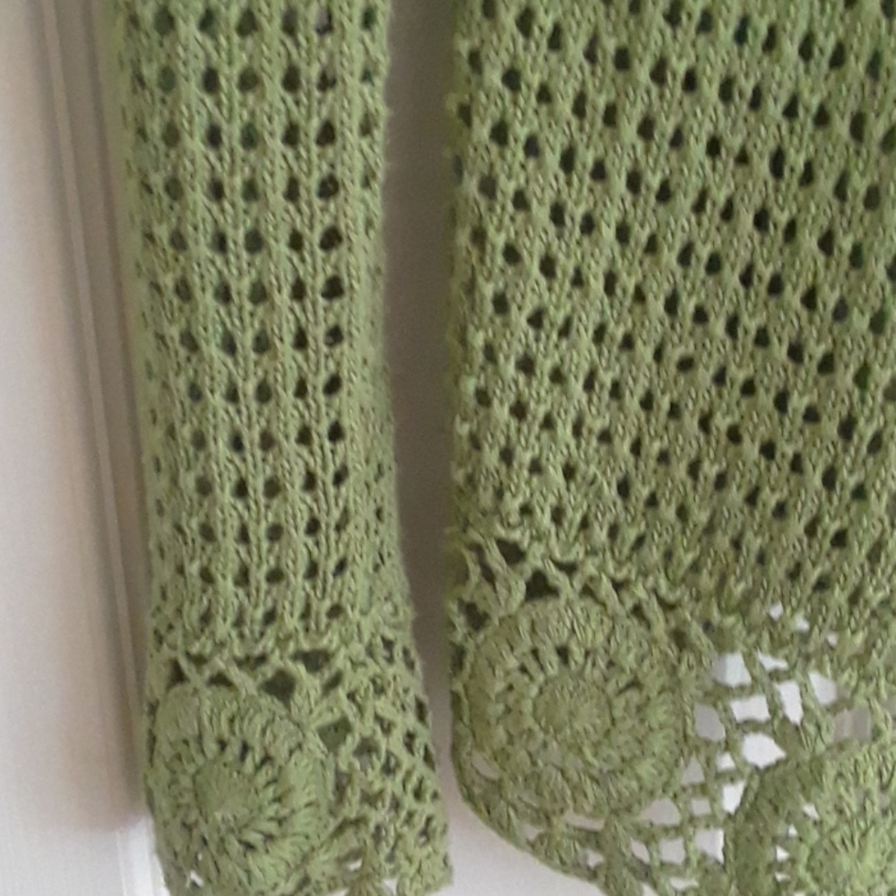 Top - Picture 2 of 5